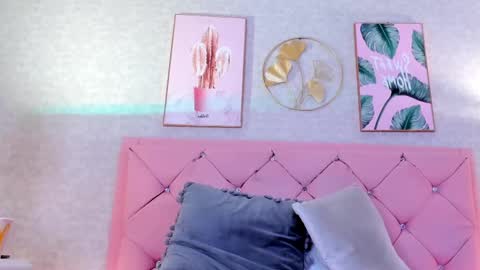 Snapshot of ginger_violetta chatting on 02-20-25, 10:59 Ginger online show from 02-20-25, 10:59