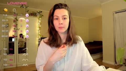 Snapshot of gingerbread__house chatting on 12-19-25, 05:53 Vasilisa online show from 12-19-25, 05:53