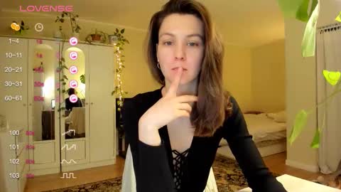 Snapshot of gingerbread__house chatting on 02-15-26, 04:58 Vasilisa online show from 02-15-26, 04:58