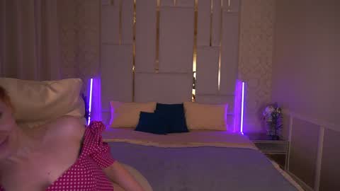 GingerLizzii online show from 01-04-25, 05:37