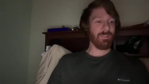 Snapshot of gingermania10 chatting on 11-25-25, 01:27 gingermania10 online show from 11-25-25, 01:27