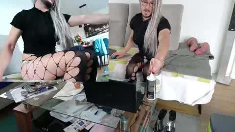 Snapshot of gingerpink1911 chatting on 02-03-26, 09:25 GingerPink online show from 02-03-26, 09:25