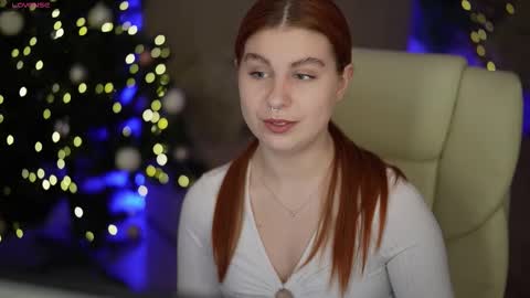 Snapshot of gingerrpink chatting on 12-14-25, 07:51 Ginger Pink online show from 12-14-25, 07:51