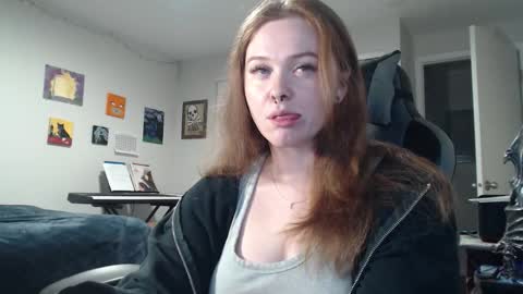 Snapshot of gingervial chatting on 10-23-25, 02:22 gingervial online show from 10-23-25, 02:22