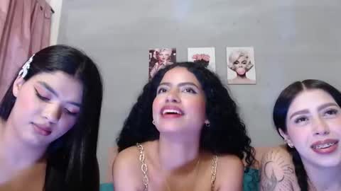 ginnifer_goodwin online show from 11-06-25, 01:34