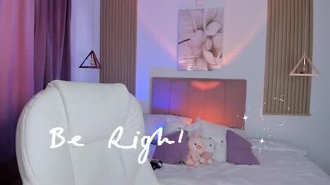 Kendall online show from 02-09-25, 01:46