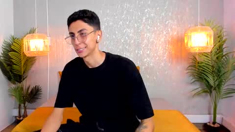 Snapshot of gio_carangi chatting on 02-10-26, 03:54 Gio Carangi online show from 02-10-26, 03:54