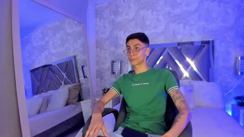 Snapshot of gio_carangi chatting on 02-18-26, 04:08 Gio Carangi online show from 02-18-26, 04:08