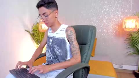 Snapshot of gio_carangi chatting on 02-22-26, 04:02 Gio Carangi online show from 02-22-26, 04:02