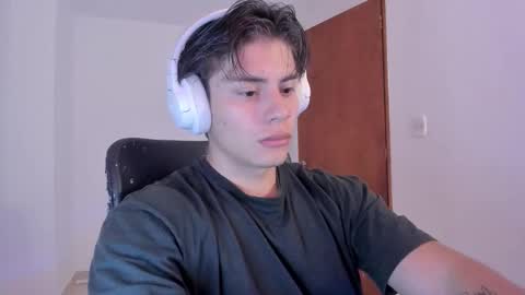 Snapshot of gio_russo chatting on 10-09-25, 05:44 GioRusso online show from 10-09-25, 05:44