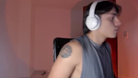 Snapshot of gio_russo chatting on 11-06-25, 05:52 GioRusso online show from 11-06-25, 05:52