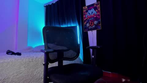 GIOMAR REYES online show from 01-11-25, 03:34