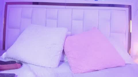 Snapshot of giorgia_13 chatting on 01-21-25, 05:27 giorgia online show from 01-21-25, 05:27