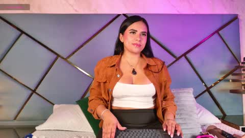 Snapshot of giorgia_13 chatting on 10-01-25, 03:34 giorgia online show from 10-01-25, 03:34