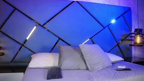 Snapshot of giorgia_13 chatting on 11-23-25, 03:06 giorgia online show from 11-23-25, 03:06