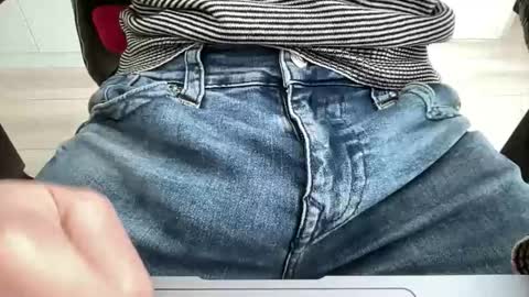 Snapshot of giovaa23 chatting on 03-17-26, 02:09 giovaa23 online show from 03-17-26, 02:09