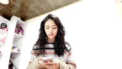 giovanna_oliveria online show from 02-11-26, 11:54
