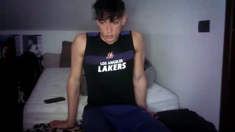 Snapshot of giovyyx chatting on 02-14-25, 12:19 giovyyx online show from 02-14-25, 12:19