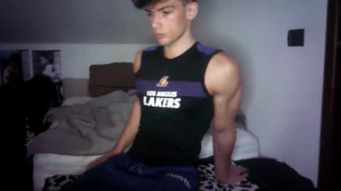 Snapshot of giovyyx chatting on 02-14-25, 12:47 giovyyx online show from 02-14-25, 12:47