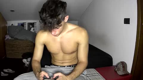 Snapshot of giovyyx chatting on 09-23-25, 08:50 giovyyx online show from 09-23-25, 08:50