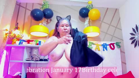 Girl Amada online show from 01-16-25, 05:00