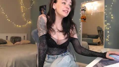 Secret online show from 02-28-25, 01:58