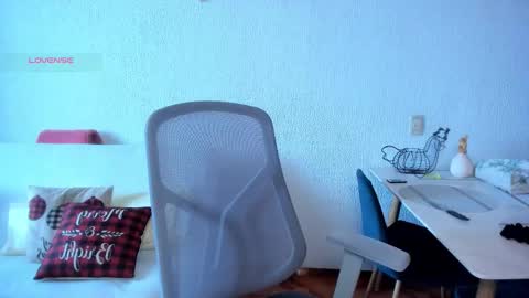 girl_inline online show from 12-21-25, 09:22