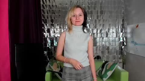 girl_next_doorr online show from 12-24-24, 06:28