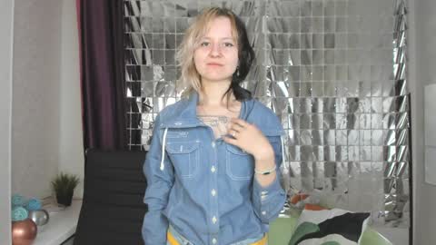 girl_next_doorr online show from 01-22-25, 12:06