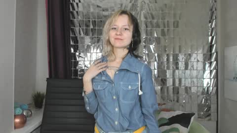 girl_next_doorr online show from 01-22-25, 03:07