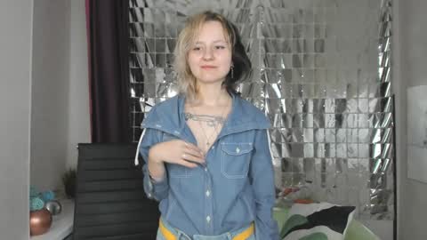 girl_next_doorr online show from 01-22-25, 06:10