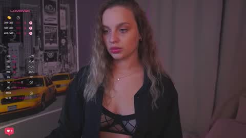 Kate online show from 10-29-25, 07:37