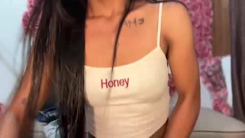 Snapshot of girlcock_dominantfucker chatting on 10-06-25, 08:17 queen ronna online show from 10-06-25, 08:17