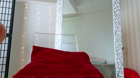 Snapshot of girlnextd00r_ chatting on 03-06-25, 01:14 Hanna online show from 03-06-25, 01:14