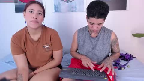 girls_inlove online show from 10-14-25, 12:17