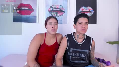 girls_inlove online show from 10-24-25, 12:23