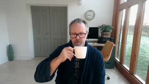 Snapshot of girlsandbikes chatting on 01-10-25, 08:29 girlsandbikes online show from 01-10-25, 08:29