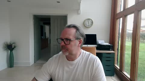 Snapshot of girlsandbikes chatting on 01-23-25, 11:26 girlsandbikes online show from 01-23-25, 11:26