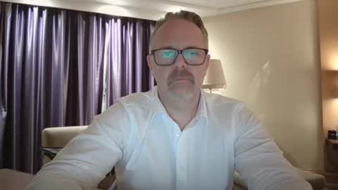 Snapshot of girlsandbikes chatting on 01-28-25, 08:58 girlsandbikes online show from 01-28-25, 08:58