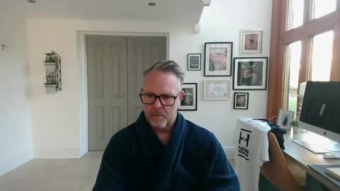 Snapshot of girlsandbikes chatting on 09-22-25, 07:54 girlsandbikes online show from 09-22-25, 07:54