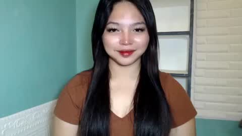 Rhaine online show from 10-22-25, 05:13