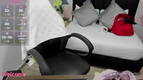 Gisella online show from 10-25-25, 12:02