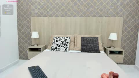 Gisela Moreno online show from 10-28-25, 07:27