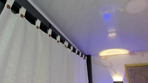     online show from 10-21-25, 10:27