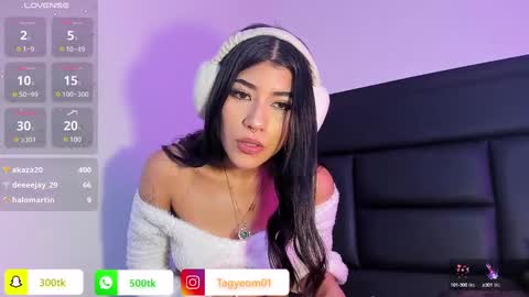 Snapshot of giselleblare chatting on 01-11-25, 09:26 giselleblare online show from 01-11-25, 09:26