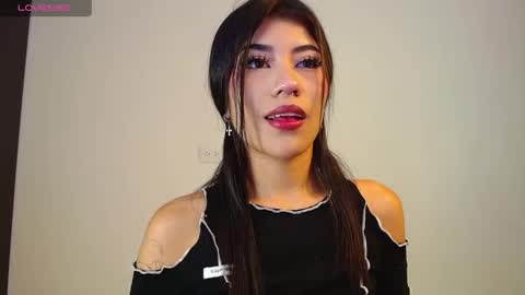 Snapshot of giselleblare chatting on 02-19-25, 09:06 giselleblare online show from 02-19-25, 09:06