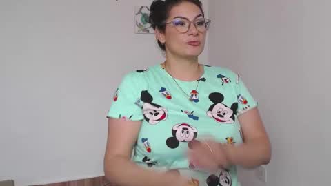 Giselle  online show from 02-14-25, 09:43