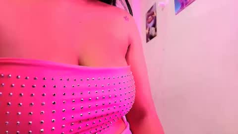 Snapshot of gisellegreyy1 chatting on 09-11-25, 07:03 gisellegreyy1 online show from 09-11-25, 07:03