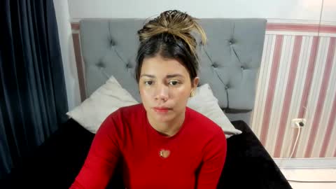 Gissel angel online show from 12-18-24, 02:21