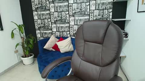 Gissel angel online show from 02-24-25, 08:14